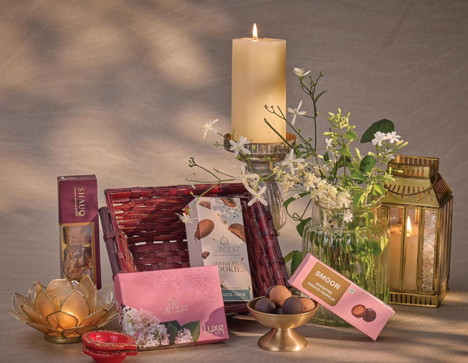 Sim's Creation Allure Gift Hamper  Luxury Chocolate Gift Hamper For Birthday & Anniversary,Chocolate