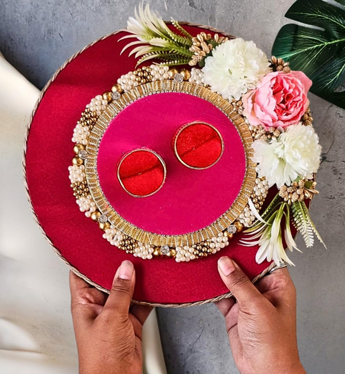 1 Pcs Handcrafted Engagement Ring Platter Tray Holder with Artificial Flowers  Round Thali for Shaadi, Marriage, Wedding Ceremony  Decorative Platter for Bride & Groom, Bridesmaids