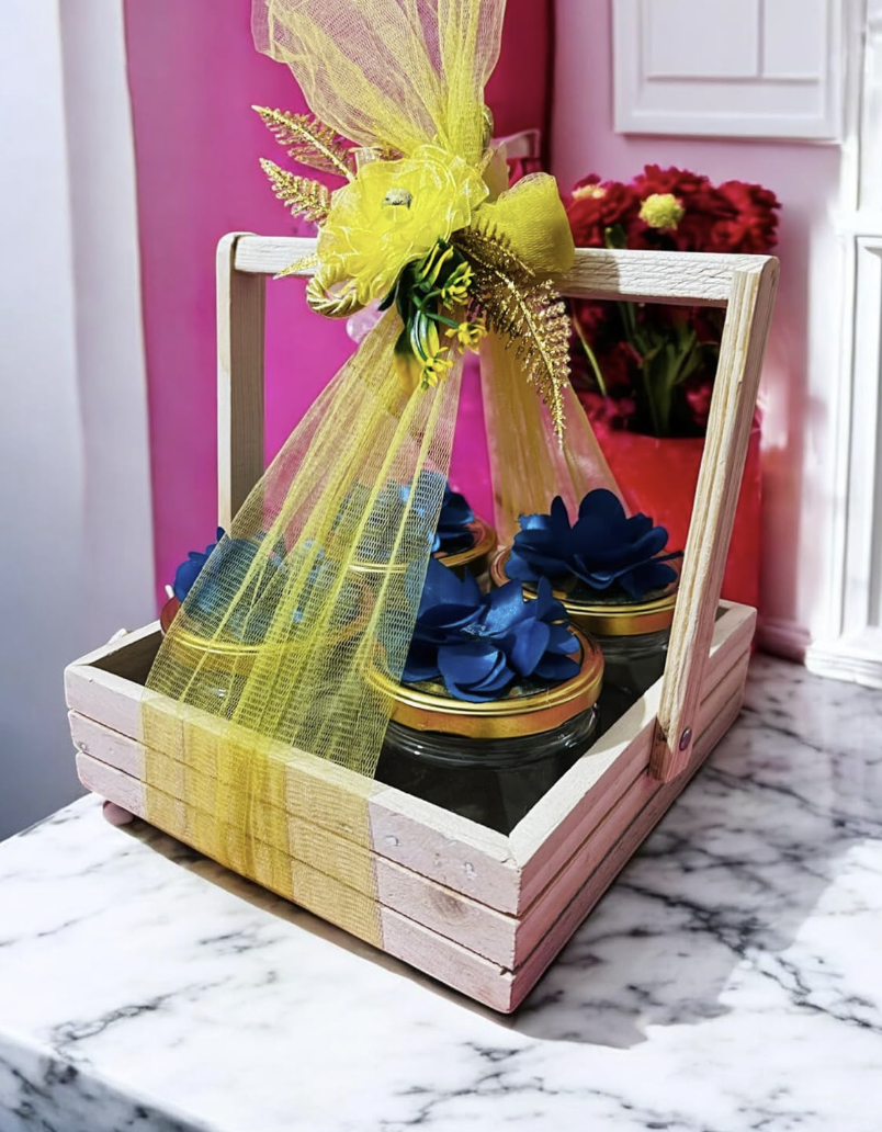 Small Size Pine Wood Empty Gift Hamper Basket MDF Base.